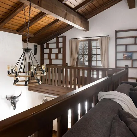 - Falcon Lodge